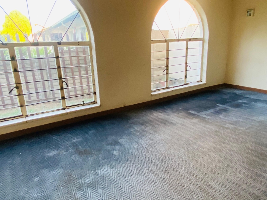 4 Bedroom Property for Sale in Vaalpark Free State